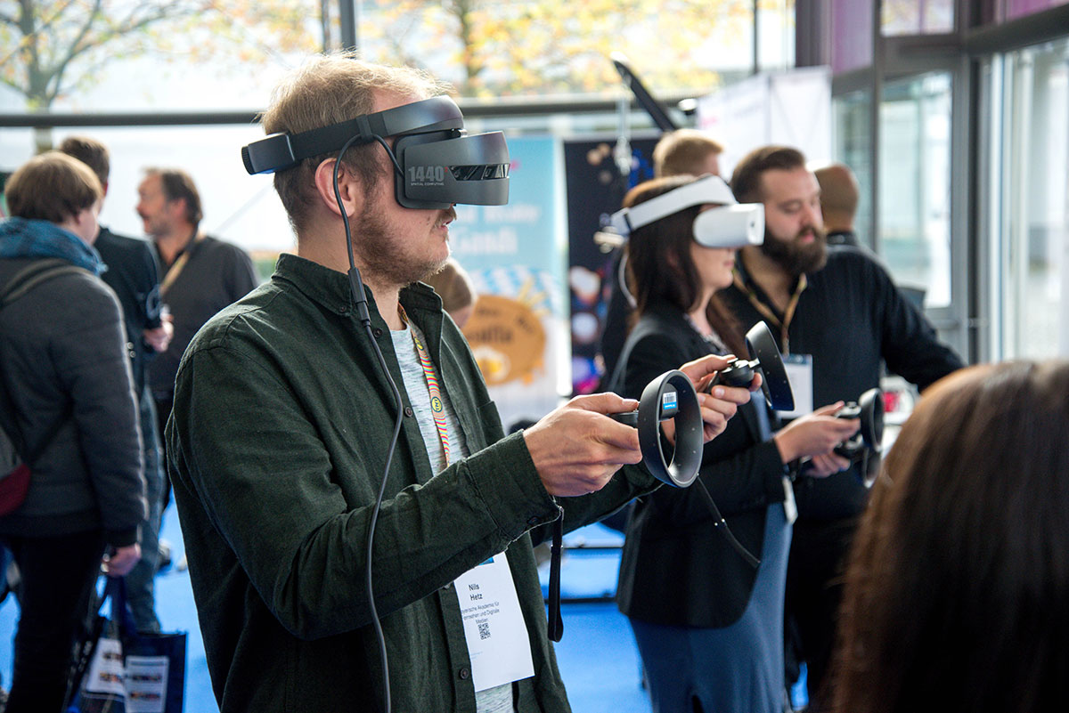 VR and AR Trends to Look Out for in 2020