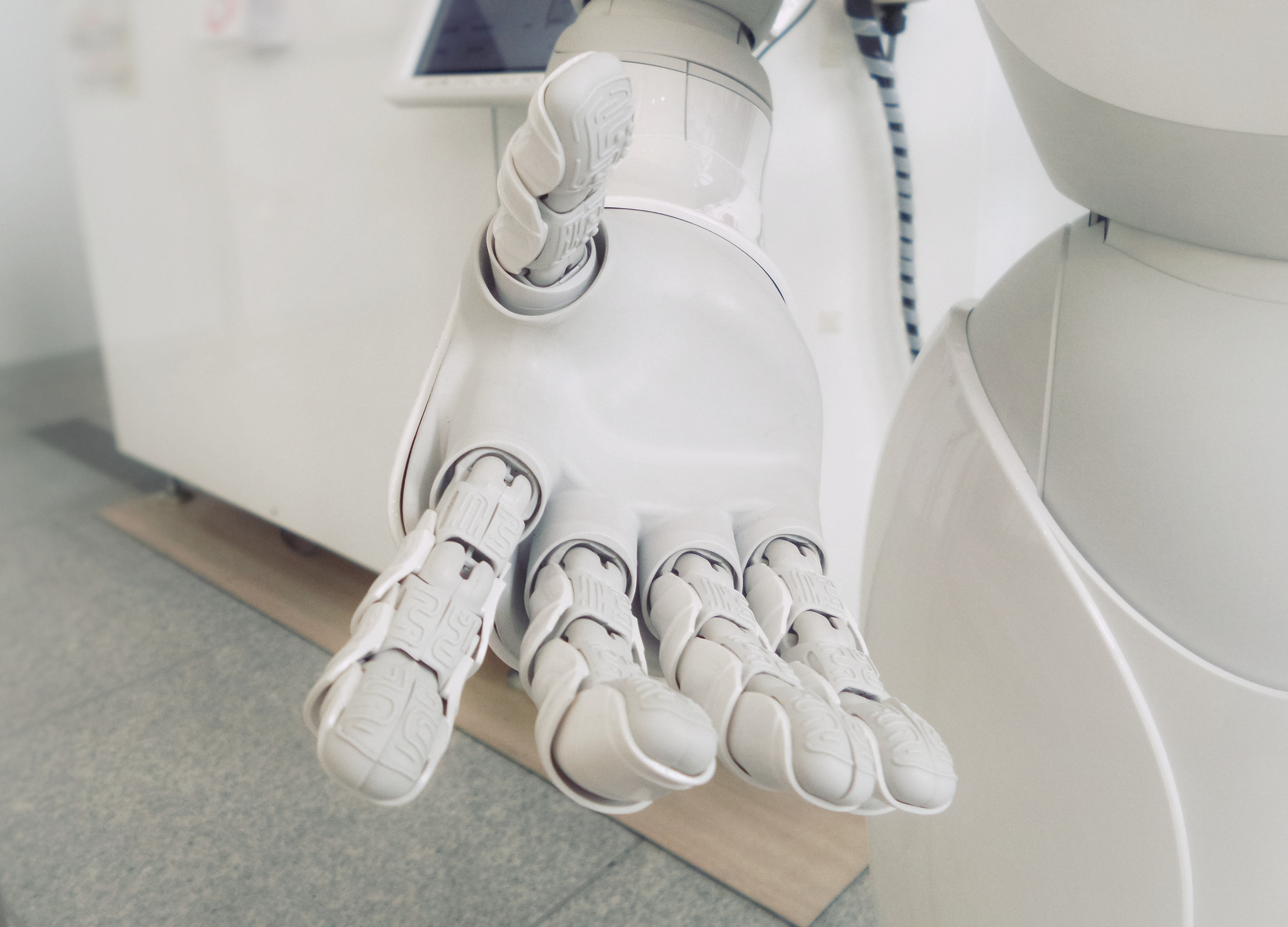 How to Make AI/ML Initiatives Count: Optimizing MLOps for Production